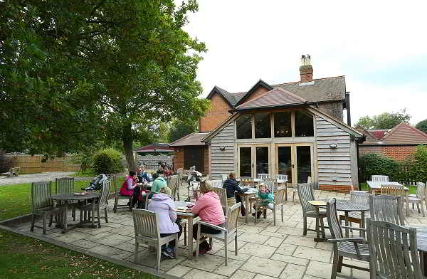 Taxi to Dinton pastures country park with Swift Cars